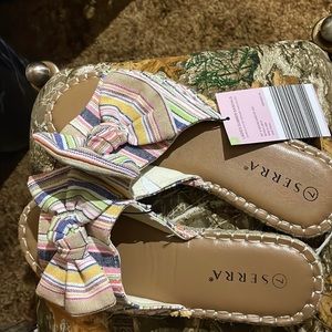 - Sierra Size 7 Ladies Sandals